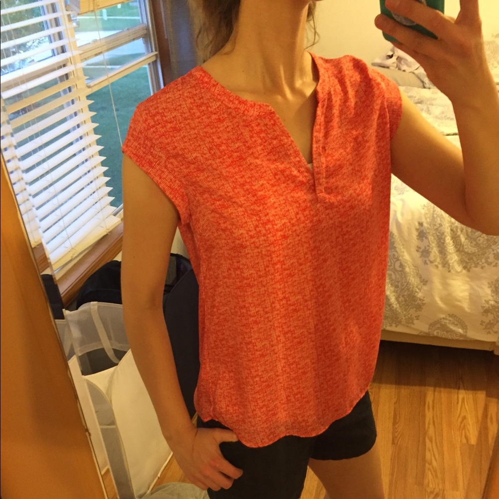 Hilary Ridley Capped sleeve top